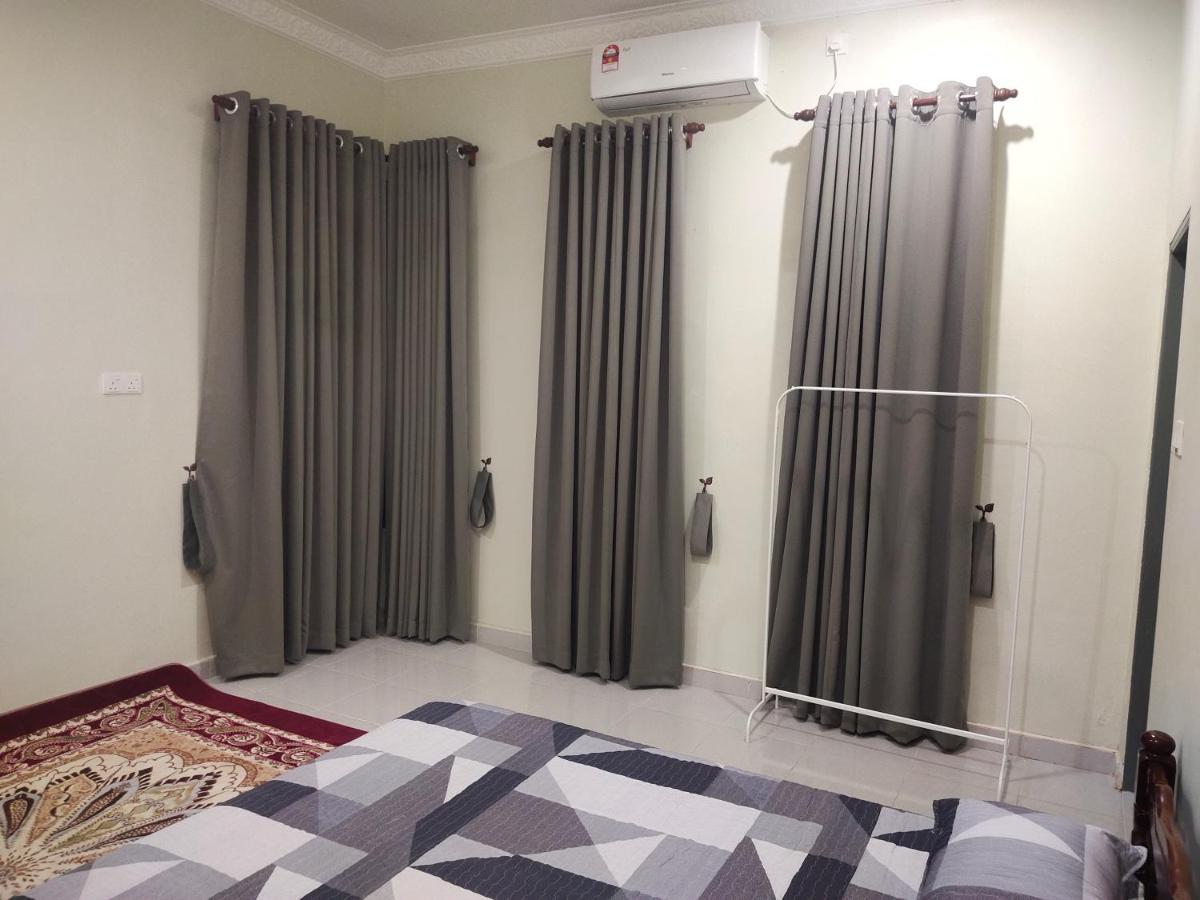 Homestay Yasmeen Marang Ngoại thất bức ảnh